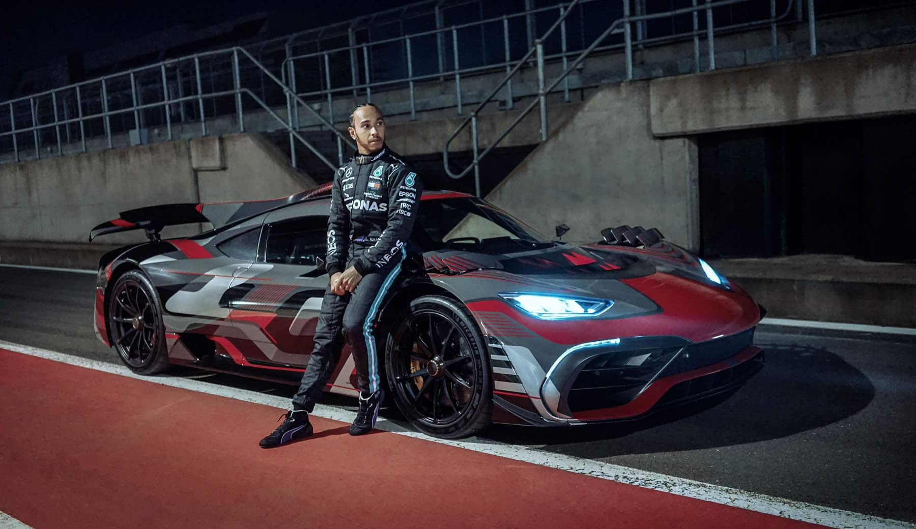 Mercedes-AMG Project ONE avec Lewis Hamilton