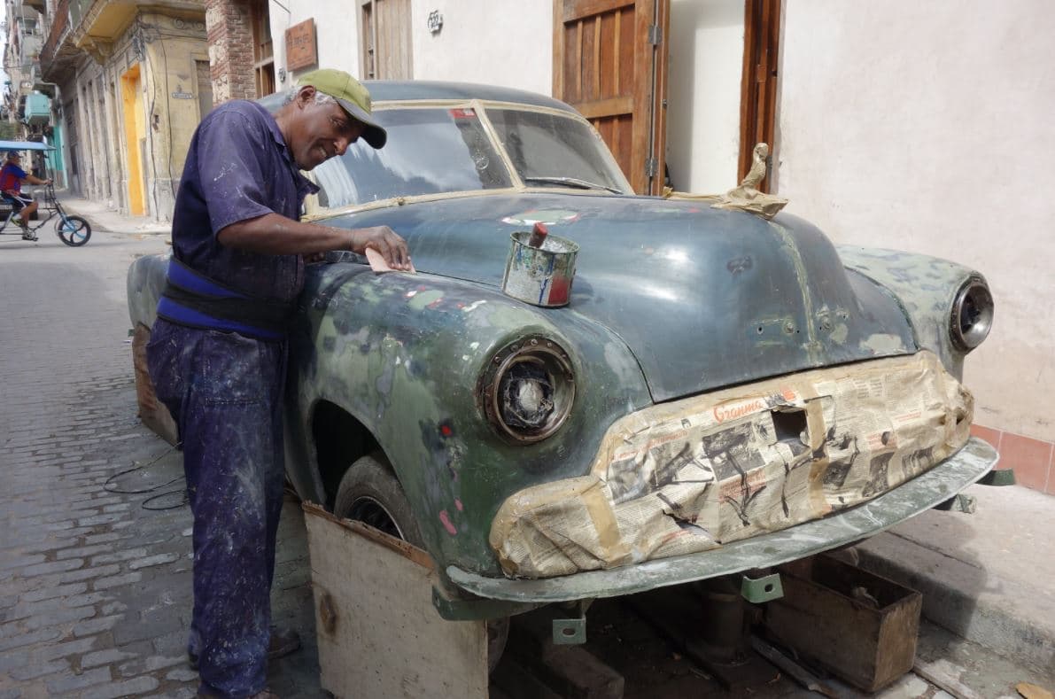 L'apprêt en carrosserie : à quoi ça sert ?