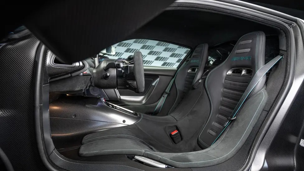 Mercedes-AMG One sièges