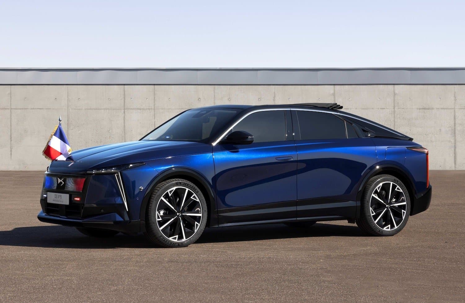 Nouvelle DS 8 Présidentielle