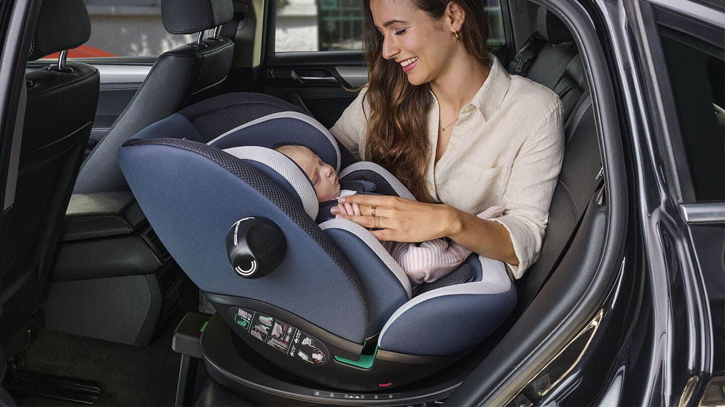 Crash-tests de sièges auto pour enfants : défaillances du Britax Römer Baby-Safe Pro et rappel de l’Axkid Minikid Core.
